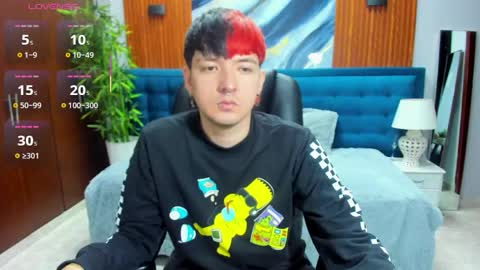 SANTIAGO  online show from April 2026 10:37:02 PM