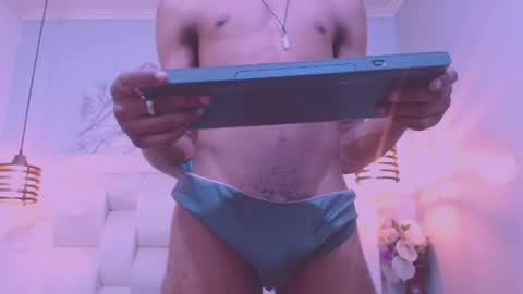 Santiiiiii  online show from March 2026 10:09:01 PM