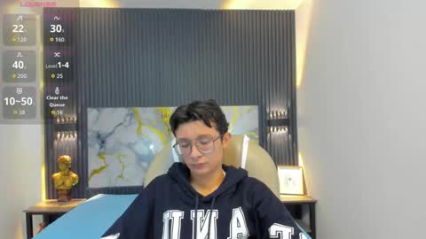 Snapshot of santiago_russo18 chatting on October 2025 12:02:02 PM santiago_russo18 online show from October 2025 12:02:02 PM