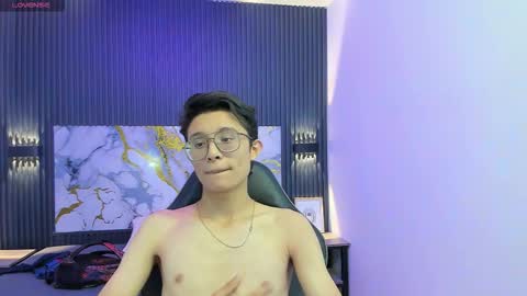 Snapshot of santiago_russo18 chatting on February 2026 09:02:02 PM santiago_russo18 online show from February 2026 09:02:02 PM