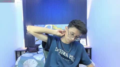 Snapshot of santiago_russo18 chatting on February 2026 07:42:02 PM santiago_russo18 online show from February 2026 07:42:02 PM