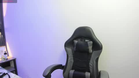 Snapshot of santiago_russo18 chatting on February 2026 08:07:02 PM santiago_russo18 online show from February 2026 08:07:02 PM