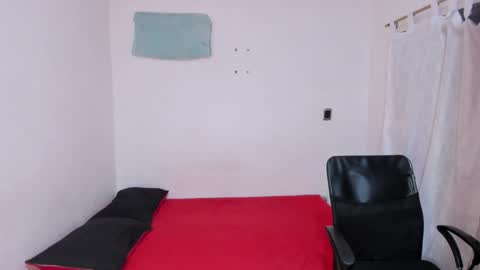 Julius Novachrono  online show from December 2024 11:28:02 PM