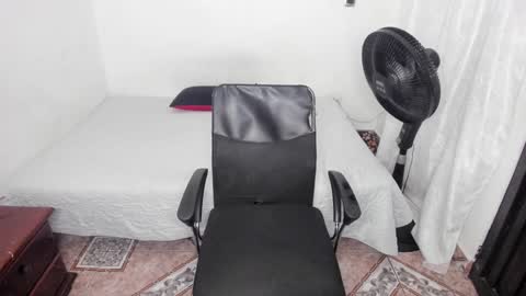 Julius Novachrono  online show from January 2025 10:34:02 PM