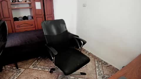 Julius Novachrono  online show from March 2025 10:17:02 PM