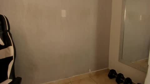 Julius Novachrono  online show from September 2025 07:48:01 PM