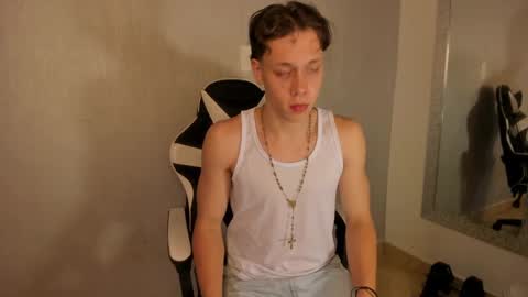 Julius Novachrono  online show from September 2025 08:36:02 PM