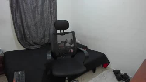 Julius Novachrono  online show from April 2026 05:21:02 AM