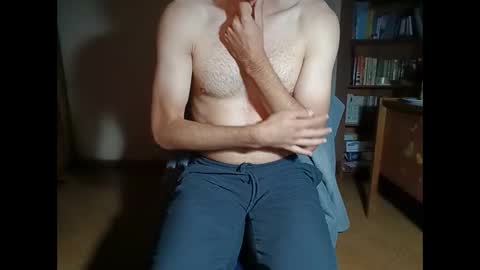 Snapshot of santifun33 chatting on April 2026 05:06:01 AM Santiago online show from April 2026 05:06:01 AM