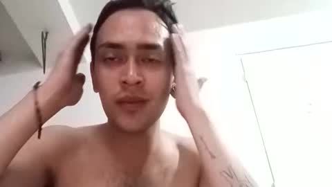 santigalvis1923 online show from April 2026 04:56:01 AM