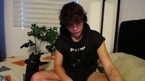 Santii online show from December 2024 10:35:02 PM