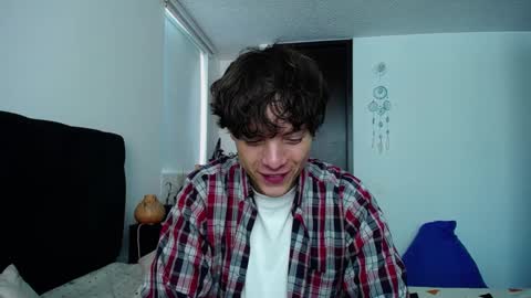 Santii online show from December 2024 03:42:02 PM