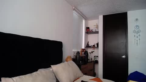 Santii online show from December 2024 03:10:01 PM