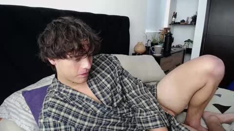 Santii online show from January 2025 03:32:02 PM