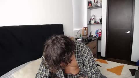 Santii online show from February 2025 06:27:02 PM