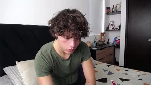 Santii online show from February 2025 06:46:02 PM