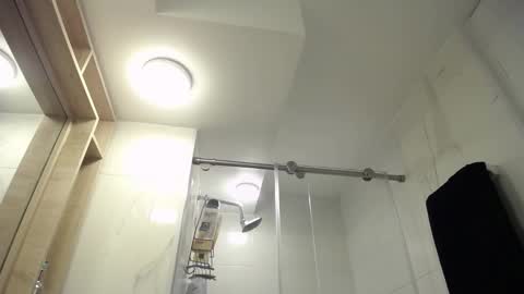 Santii online show from September 2025 11:11:01 AM