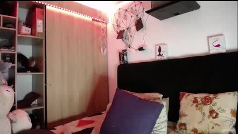 Santii online show from February 2026 02:23:01 AM