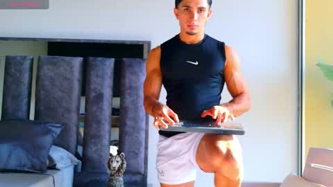 Snapshot of santin_seans chatting on February 2026 01:16:01 PM Santiago Seans online show from February 2026 01:16:01 PM