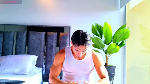 Snapshot of santin_seans chatting on February 2026 01:21:02 PM Santiago Seans online show from February 2026 01:21:02 PM