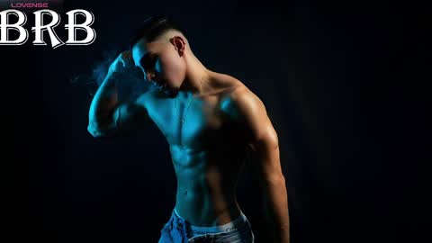 Snapshot of santin_seans chatting on April 2026 01:01:01 PM Santiago Seans online show from April 2026 01:01:01 PM