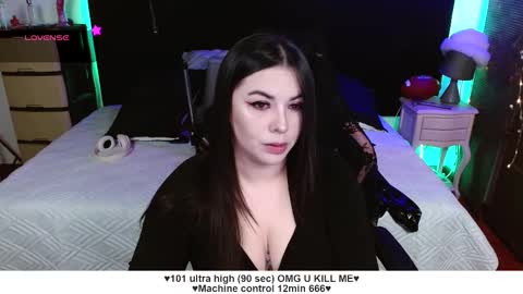 Liah Santos online show from October 2025 12:28:01 PM