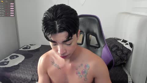 Mr. Santiago online show from December 2024 04:25:01 PM