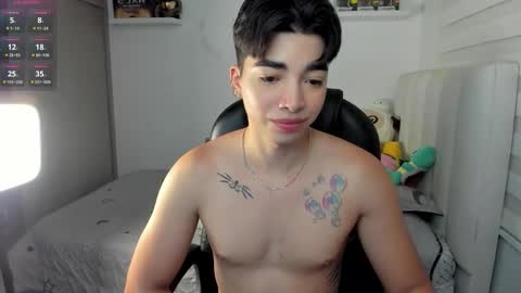 Mr. Santiago online show from November 2025 01:21:02 PM