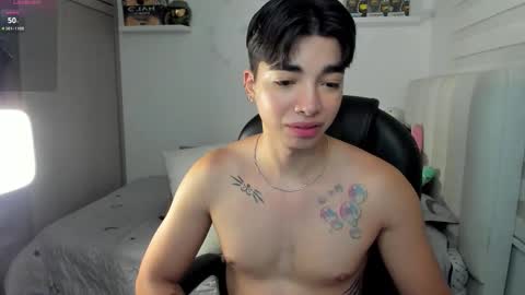 Mr. Santiago online show from November 2025 01:24:02 PM