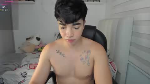 Snapshot of santy7u7 chatting on June 2026 01:21:02 PM Mr. Santiago online show from June 2026 01:21:02 PM