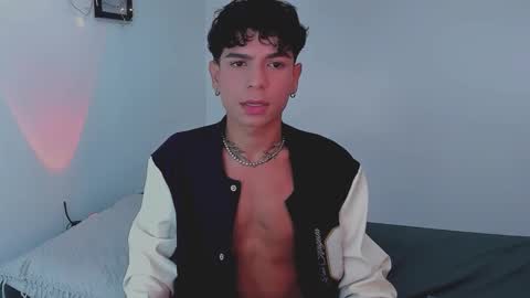 Snapshot of santy_0908 chatting on October 2025 09:10:02 PM santy online show from October 2025 09:10:02 PM