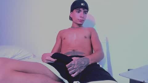 Snapshot of santy_0908 chatting on February 2026 01:09:01 AM santy online show from February 2026 01:09:01 AM