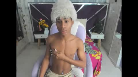 santy online show from November 2025 02:11:01 AM