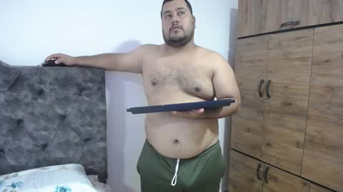 Snapshot of santy_gold chatting on September 2025 07:25:01 PM Santiago online show from September 2025 07:25:01 PM