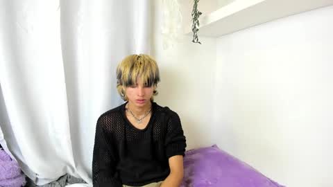 kitty online show from December 2024 06:08:02 AM