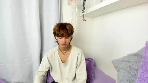 kitty online show from January 2025 03:08:01 AM