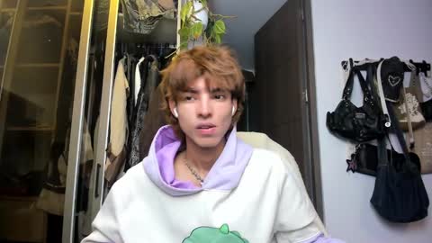 kitty online show from February 2025 01:34:02 AM