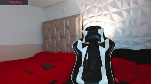 Santyago online show from December 2024 09:04:01 PM