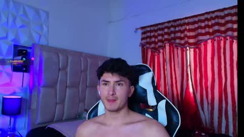 Santyago online show from January 2025 09:42:01 PM