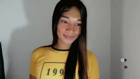 Snapshot of sanya_morenaxx chatting on April 2026 08:34:01 AM sanya_morenaxx online show from April 2026 08:34:01 AM