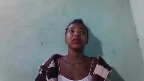 sanyah0123 online show from November 2025 04:07:01 AM