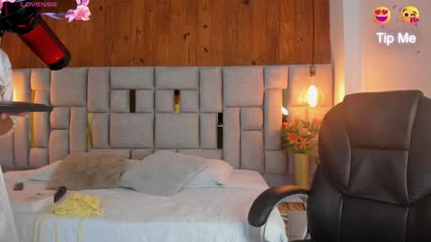 Saori  online show from January 2025 12:10:01 PM