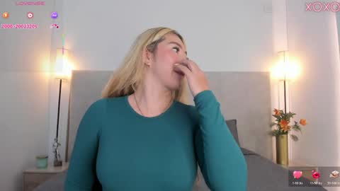 Saori  online show from March 2026 11:43:02 AM