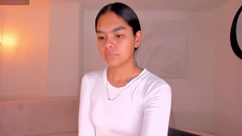 Saphira James online show from June 2026 02:00:01 AM