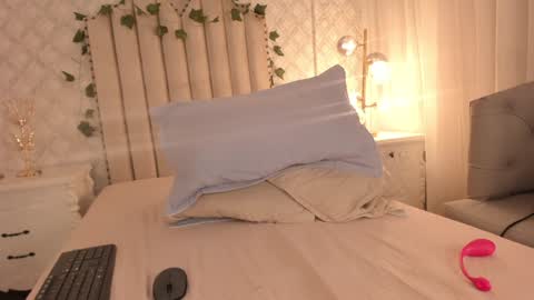 Sara online show from December 2024 01:29:02 PM