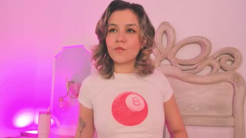 Sara online show from November 2025 04:01:01 AM