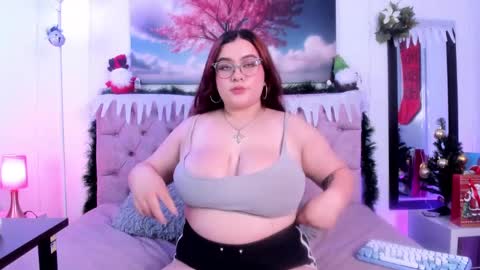 SARA ARIAS  online show from December 2024 07:48:02 PM