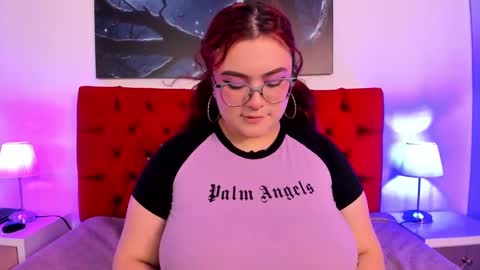 SARA ARIAS  online show from February 2025 08:10:01 PM