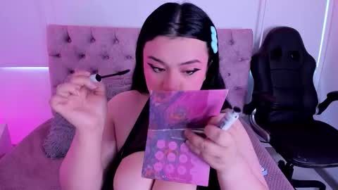 SARA ARIAS  online show from September 2025 11:44:01 AM