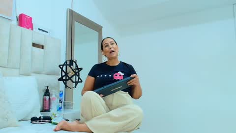 sara online show from June 2026 07:49:01 PM